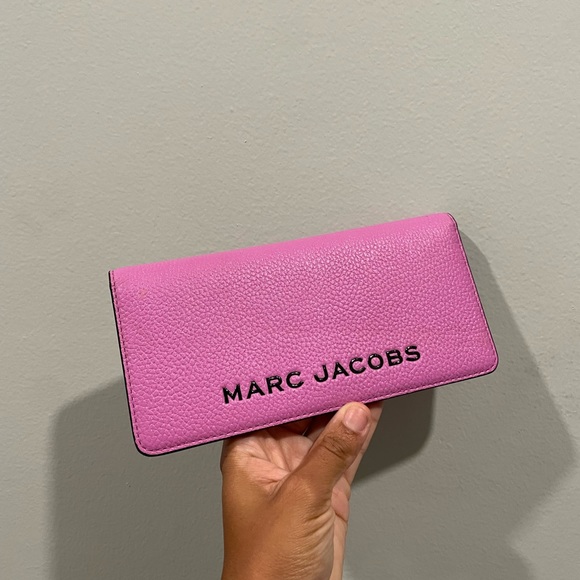 Marc Jacobs Handbags - Marc Jacobs Wallet